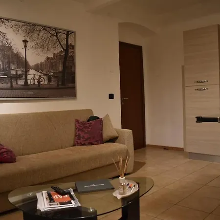 A Casa Di Rosi 2 Apartment Bedizzano